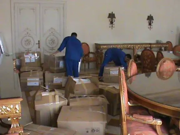 نقل وتركيب أثاث